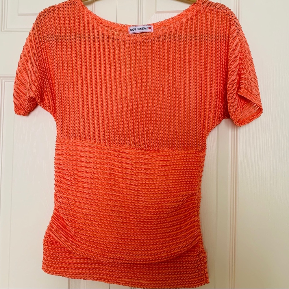 Unique Body Central Melon Knit Top, Size M, EUC